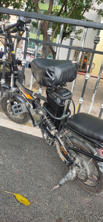 代驾折叠电动车，代步电动车正步d13，48...