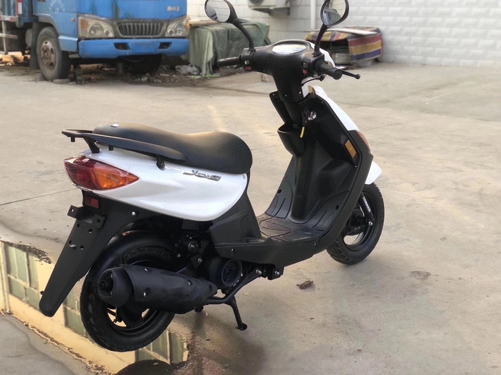 二手摩托车，踏板车，女装车新到豪爵天鹰12...