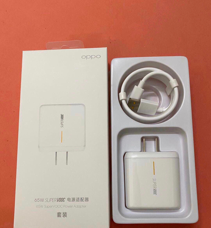 个人闲置转让oppo原装65w闪充充电器，...