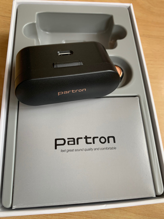 韩国原装耳机,音质好待机长,买来没用几次,...