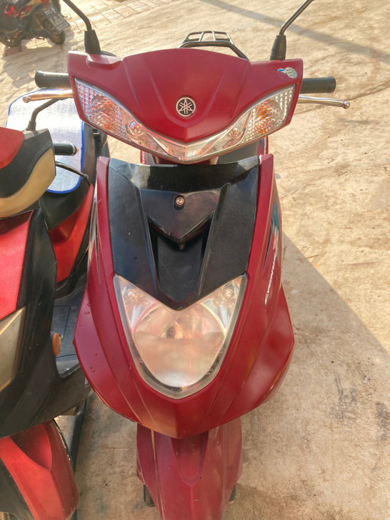 雅马哈125带T，行驶两万公里，坐奔驰开宝...