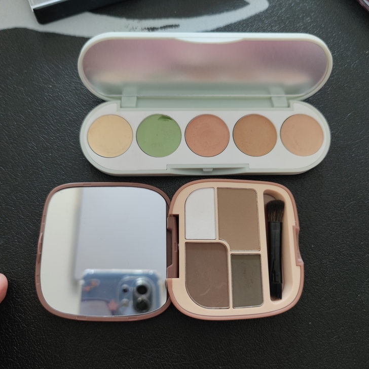 稚优泉 四色眉粉（可做修容）