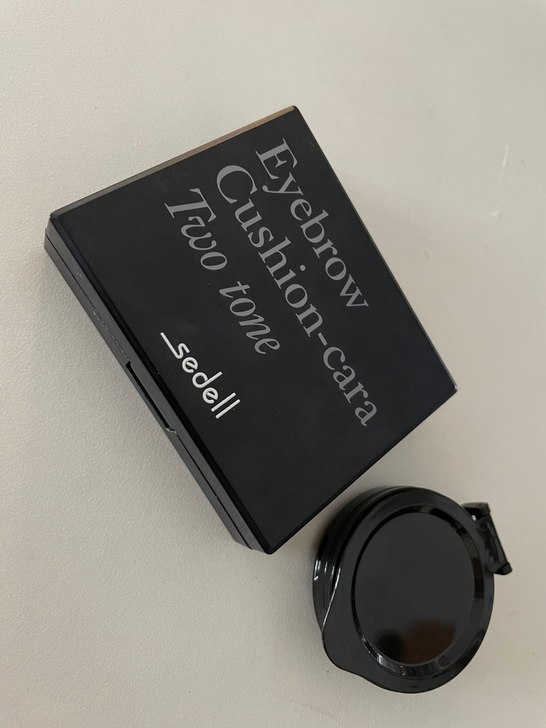 气垫眉粉，带替换装，用过几次，包邮不墨迹白...