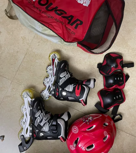 美洲狮正品溜冰鞋儿童全套装可调闪光轮滑鞋旱...