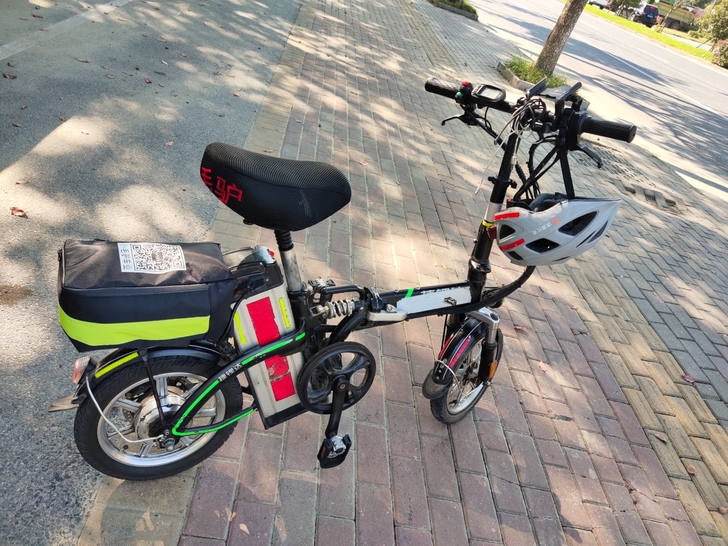 捷锂达折叠电动车一年三个月，48伏32安，...