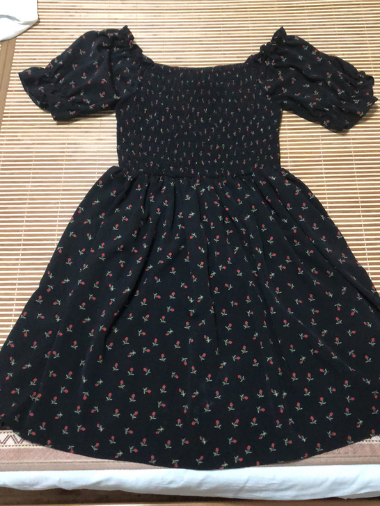 闲置连衣裙 m码 120一下都能穿吧 9新...