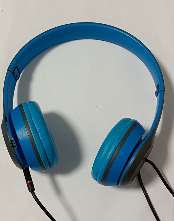 p47wireless蓝色耳机头戴式