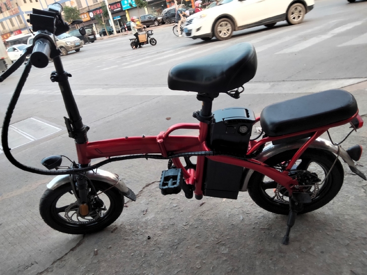 二手代架车48伏12安续航二十五公里8成新