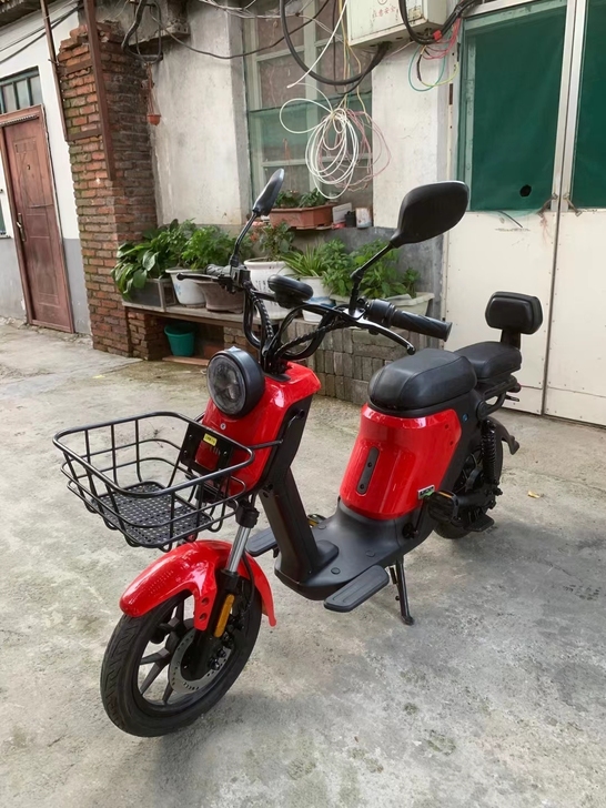 二手电动车。品牌电动车 正规店面大量二手电...