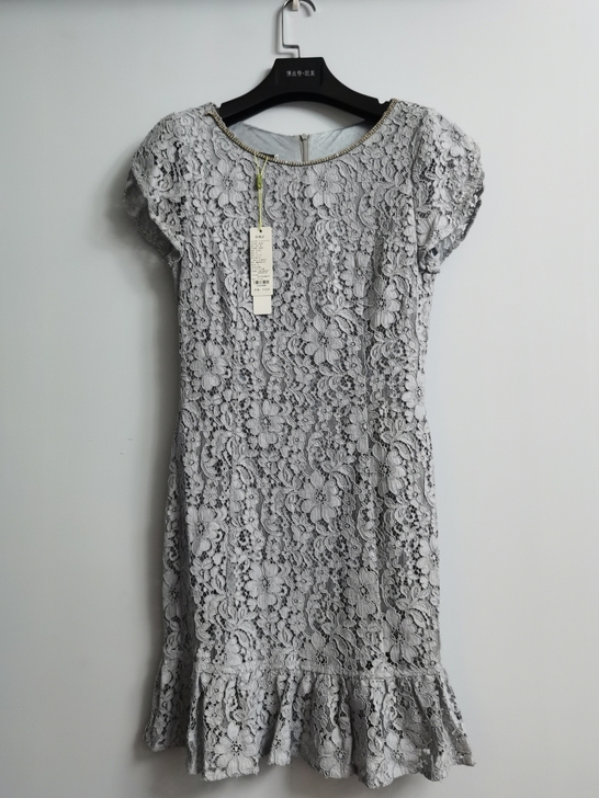 雾霾蓝蕾丝连衣裙夏季2021新款气质小香风...