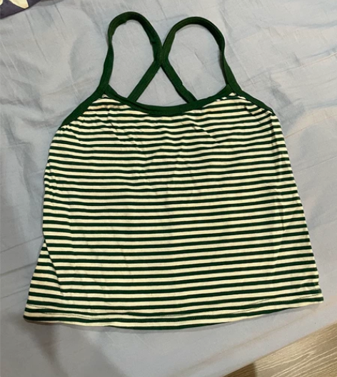 露背条纹背心吊带 很休闲的一款 买来没有穿...