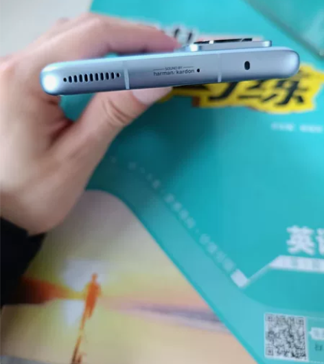 小米12pro(5G) 8+256版本，蓝...
