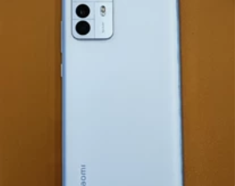 自用小米12Pro,12+256  蓝色。...