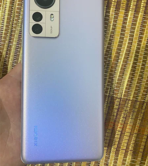 小米12pro自己用的99新 在保 没有任...