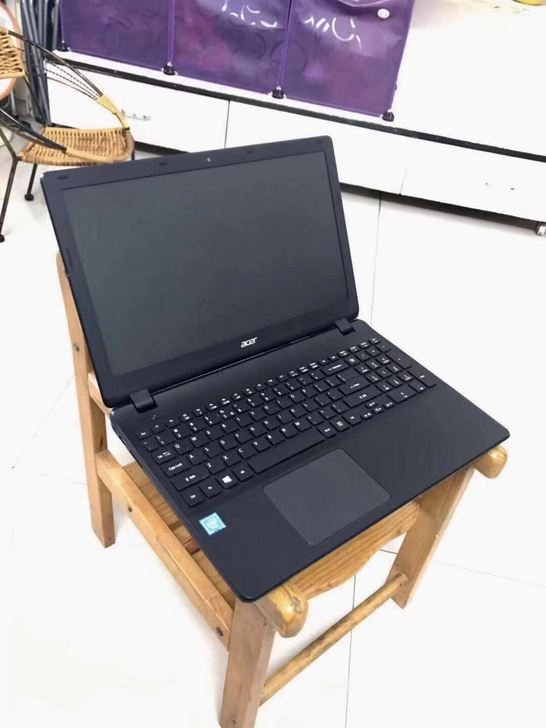 95新 才用456小时 宏基新款四核大屏超...