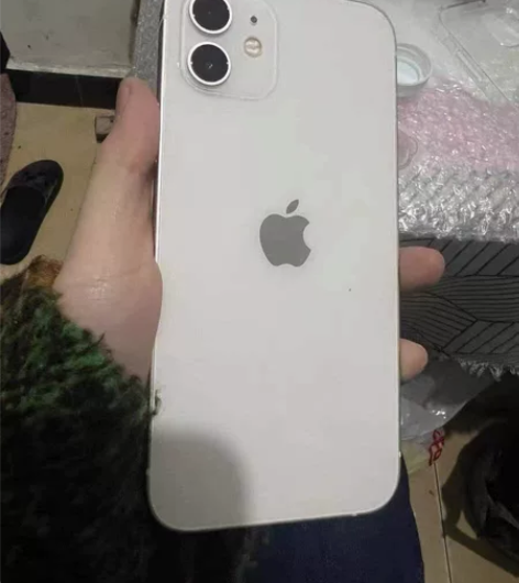 苹果12几乎全新256 感兴趣的话点“我想...