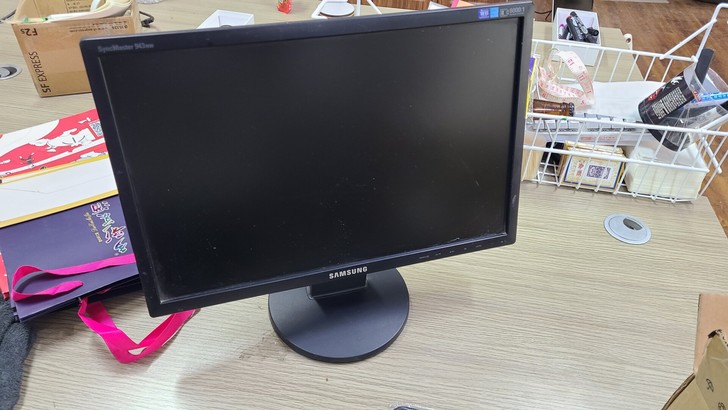 三星943nw显示器 19寸电脑平面显示器...