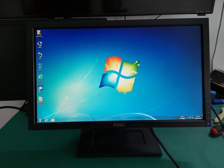 戴尔20寸显示器。型号：E2010Hc，显...