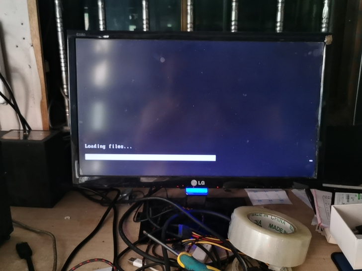 LG液晶显示器20寸