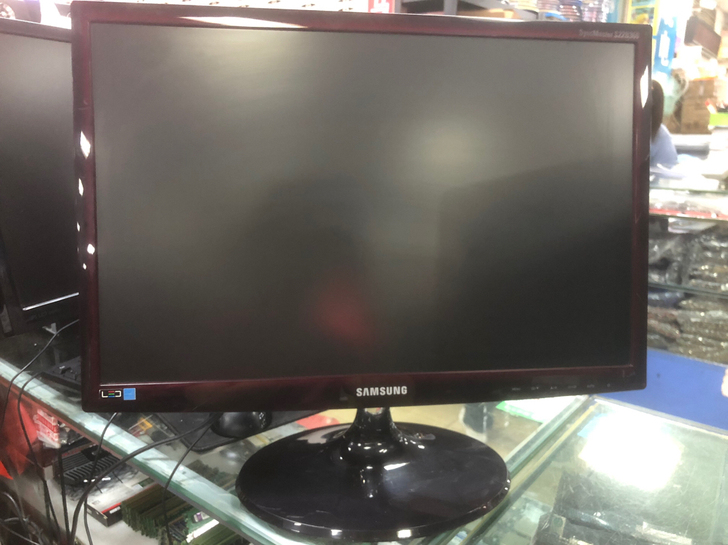 三星22寸液晶显示器 型号：三星LS22B...