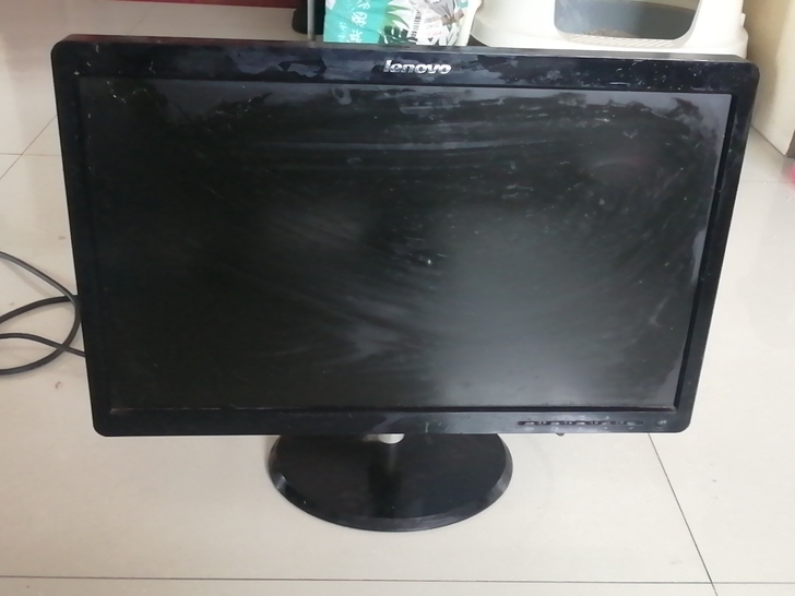 因为家里的主机坏了，不想修了，低价出售显示...