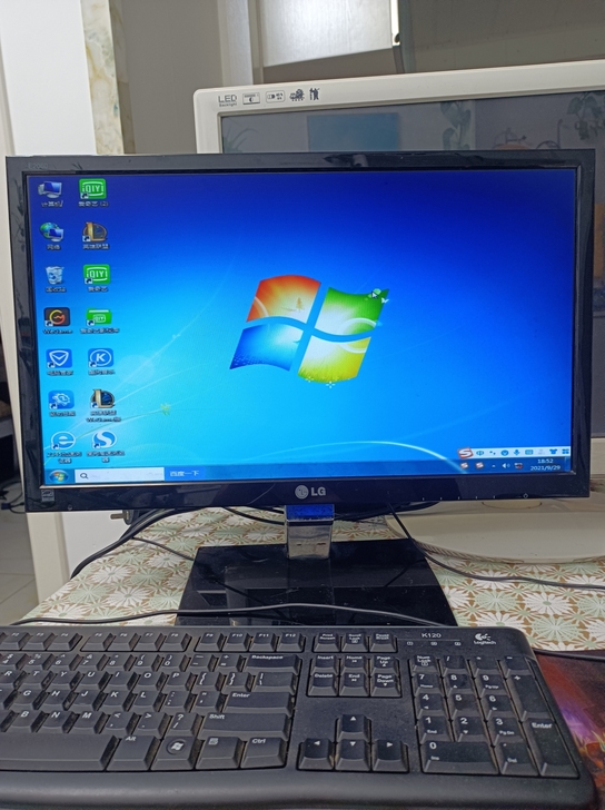 LG20寸led液晶显示器