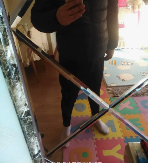 男士轻薄羽绒服，你值得拥有。 感兴趣的话点...