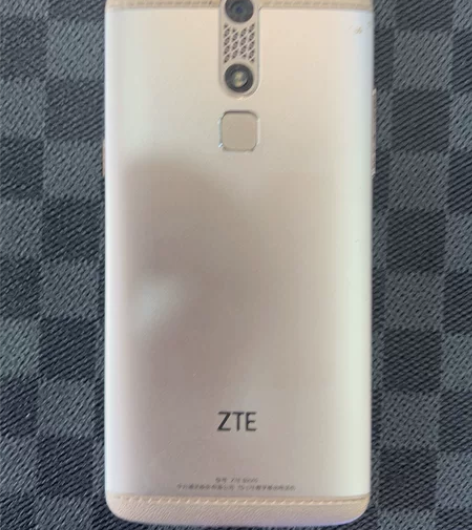 中兴 B2015 32G开机正常功能正常！...