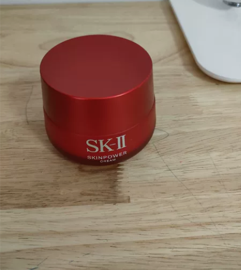 自用Sk2大红瓶面霜滋润型，准备换护肤品，...