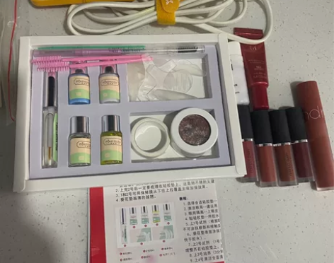 韩国unix卷发棒蛋卷 完美日记唇釉906...