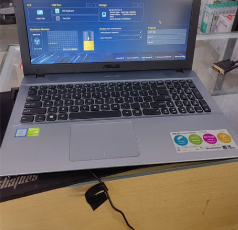 华硕a541u i3 7100 4g运行内...