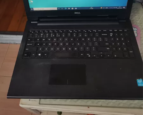 DELL灵越3543，15.6寸，有小键盘...