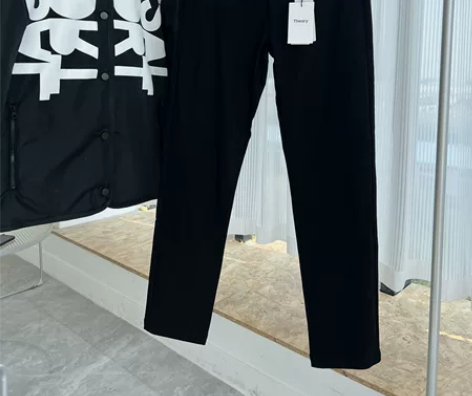 Th*男士弹力修身直筒裤，元面料，质地真的...