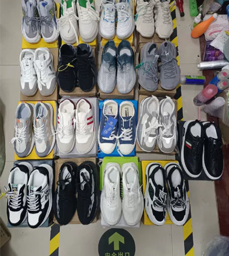 44码男鞋，男士运动鞋，休闲鞋 除了图片标...