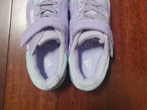 二手 闲置 全新 阿迪女童运动鞋 能穿的时...