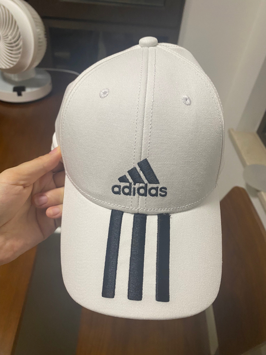 全新 阿迪达斯官网  男女训练运动帽子白色