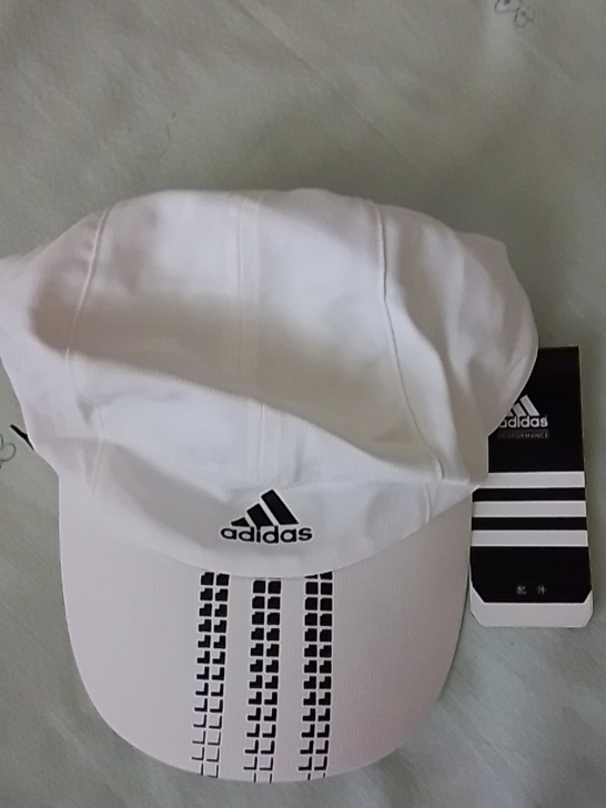 闲置Adidas/阿迪达斯全新太阳帽一个