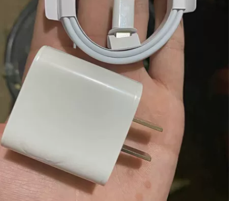 苹果18W快充 原装正品 一套 带头 一点...