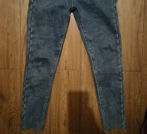 加绒牛仔裤 绒绒的，很舒服的，冬天穿暖和，...