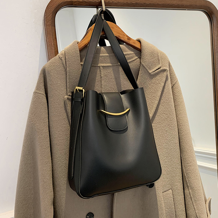 高级质感大包包女大容量2020新款潮百搭小...