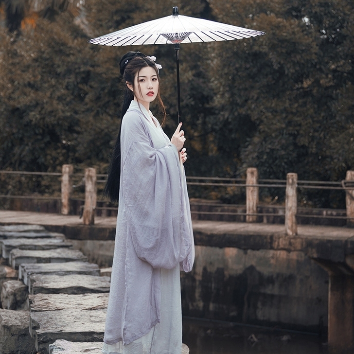 汉服出租。魏晋制3件套，里衣+中层+外衣大...