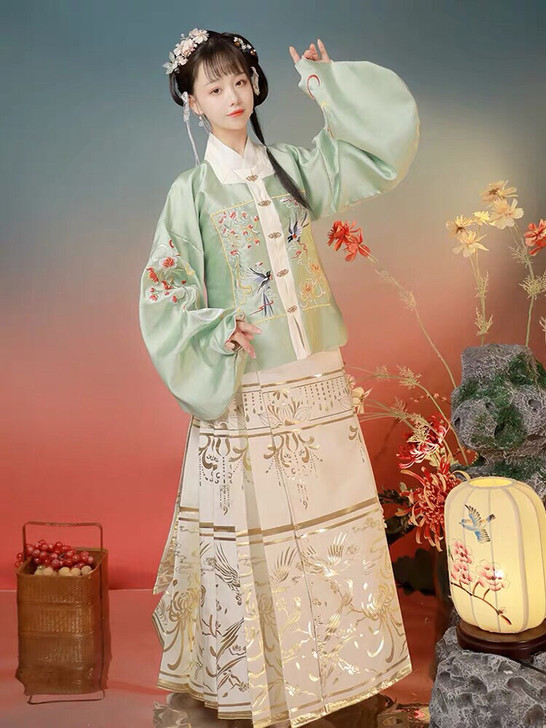 劲合汉服 鹊桥仙明制补服刺绣短袄