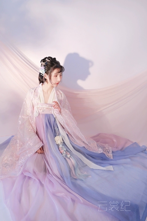 春樱蓝紫齐胸六米摆，加大袖衫三件套S码三件套