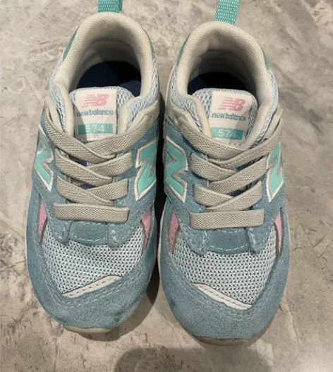NEW BALANCE新百伦女童鞋 穿过...