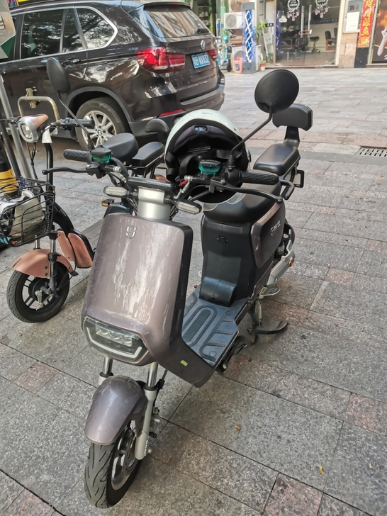 自用二手电动车，因为要离开深圳，带牌转让，...