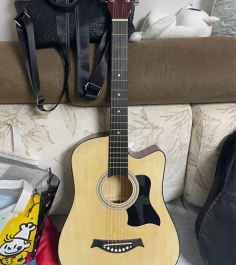 吉他，二手，用了俩月，孩子不想练了，放久了...