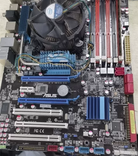 处理一个主板和cpu. 一代神u. i7....