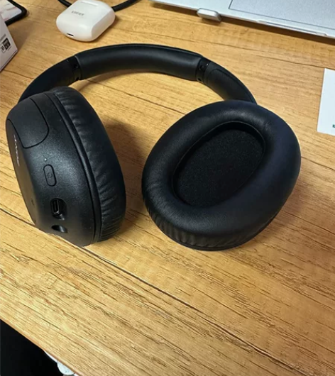 索尼WH- CH710N耳机，作为air ...