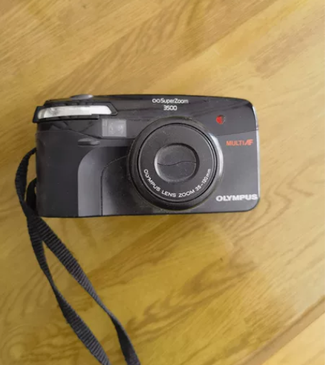 奥林巴斯相机胶卷相机 感兴趣的话点“我想要...