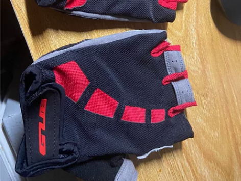 正品GUB骑行手套，l码，半指，不用多说，...